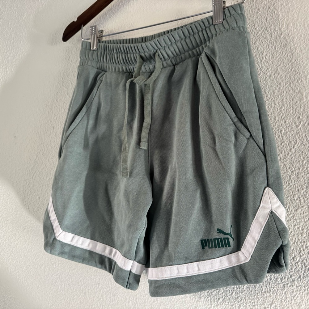 PUMA Fleece Dolphin Hem Shorts Small Green White Striped Athleisure Streetwear - Picture 3 of 15